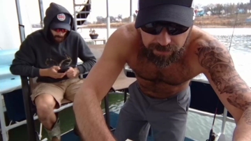 Hardworkertn  17-12-2021 video fingers